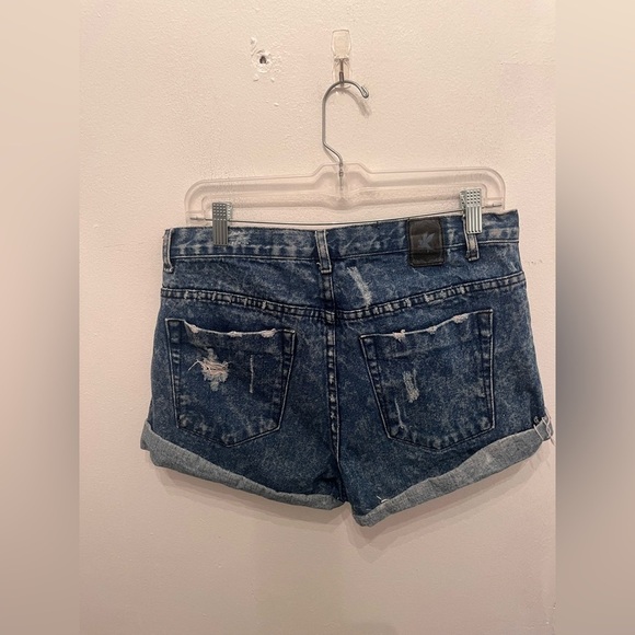 One Teaspoon Size 12/30 Cutoff Denim Shorts Distressed - Picture 2 of 4
